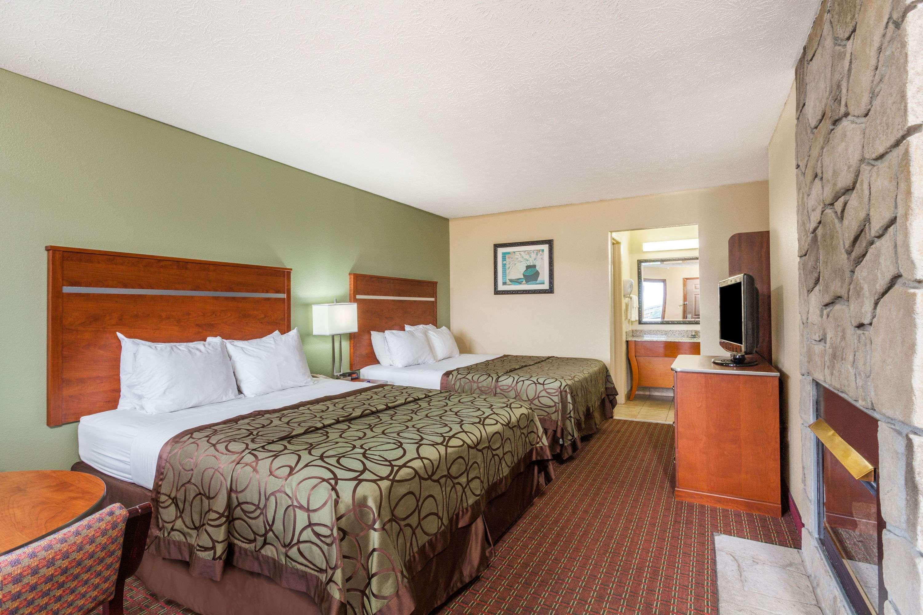Baymont By Wyndham Pigeon Forge Near Island Drive Hotel Ngoại thất bức ảnh